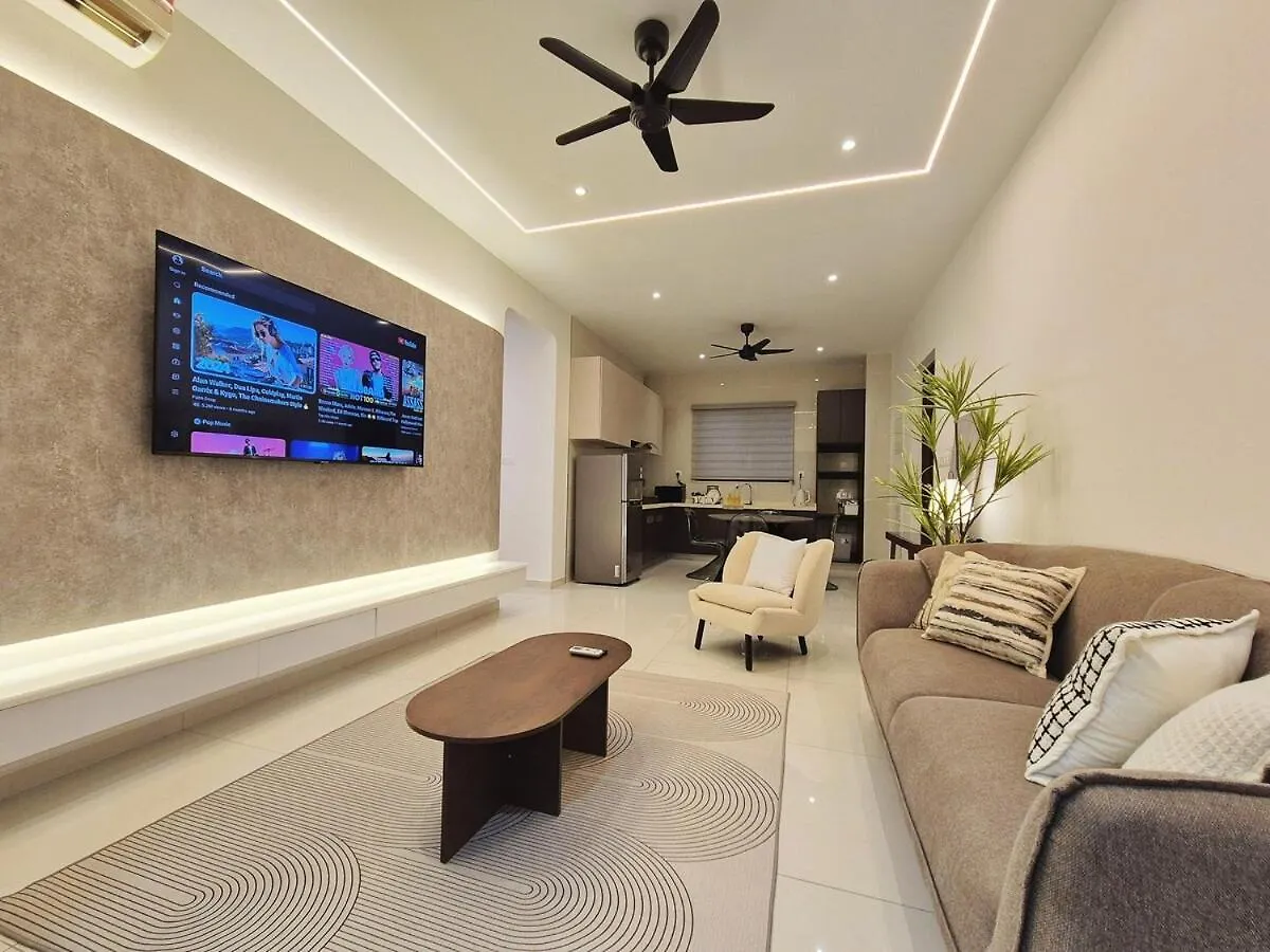 Newly Renovated Modern Luxury Suites For 6 Pax 新山 0*,  马来西亚
